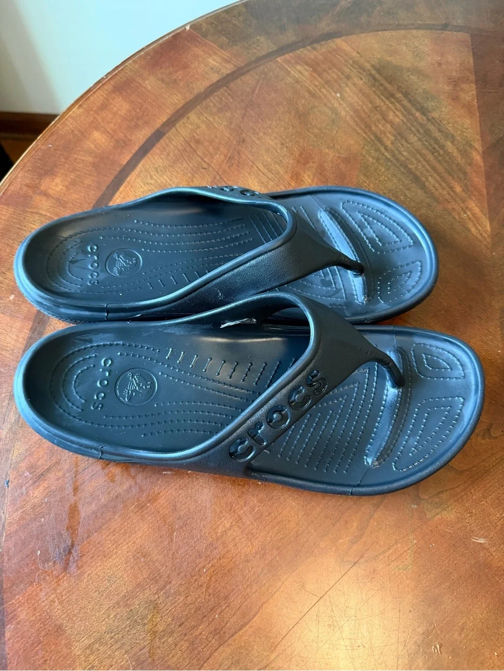 Crocs Baya Flip Flops Men’s Size 11 Black Sandals Casual Waterproof